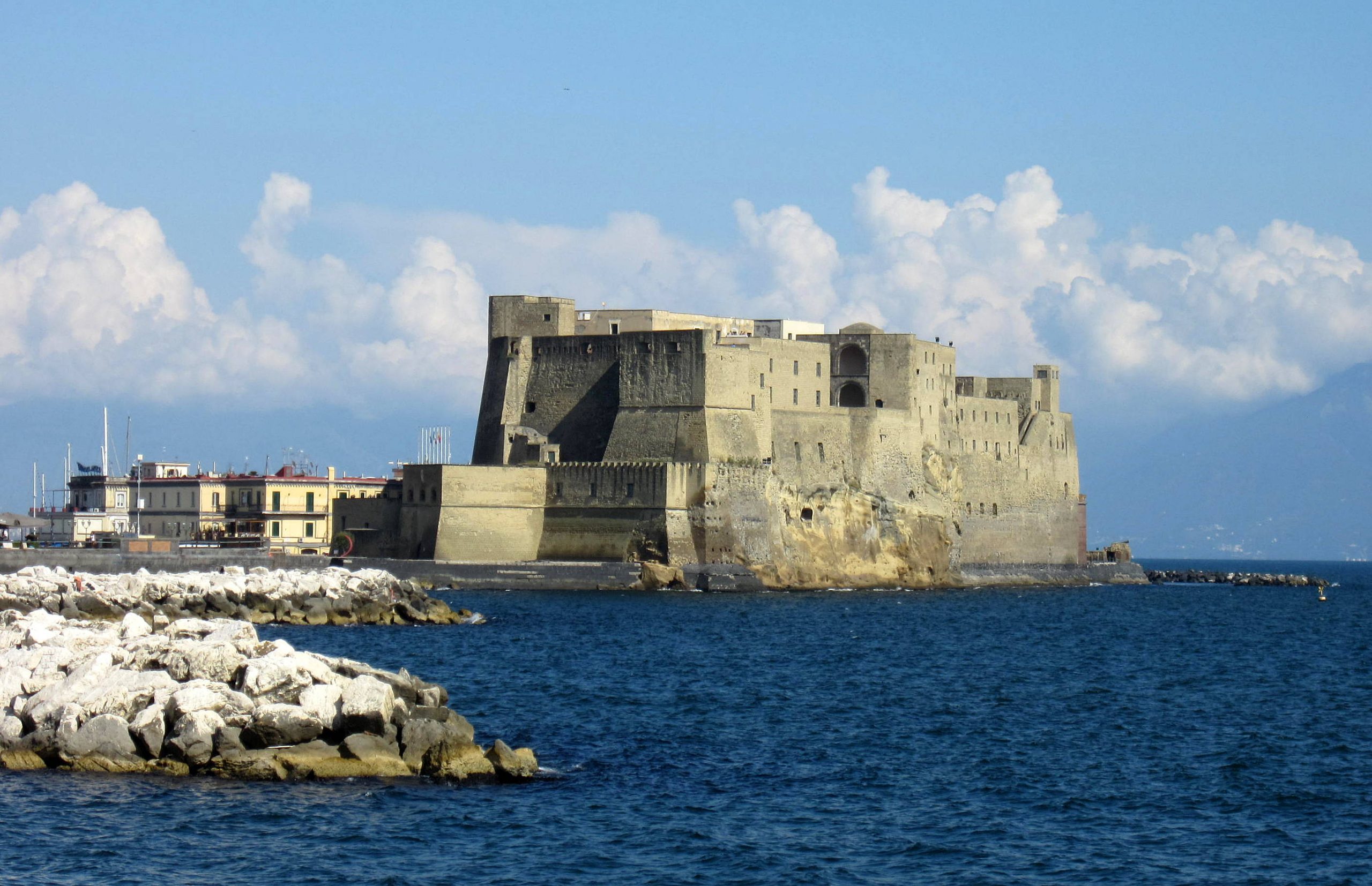 Naples castel dell'ovo