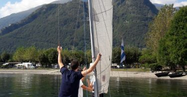 Sailing lake como team building