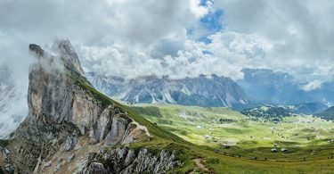 best location for your corporate events mountains
