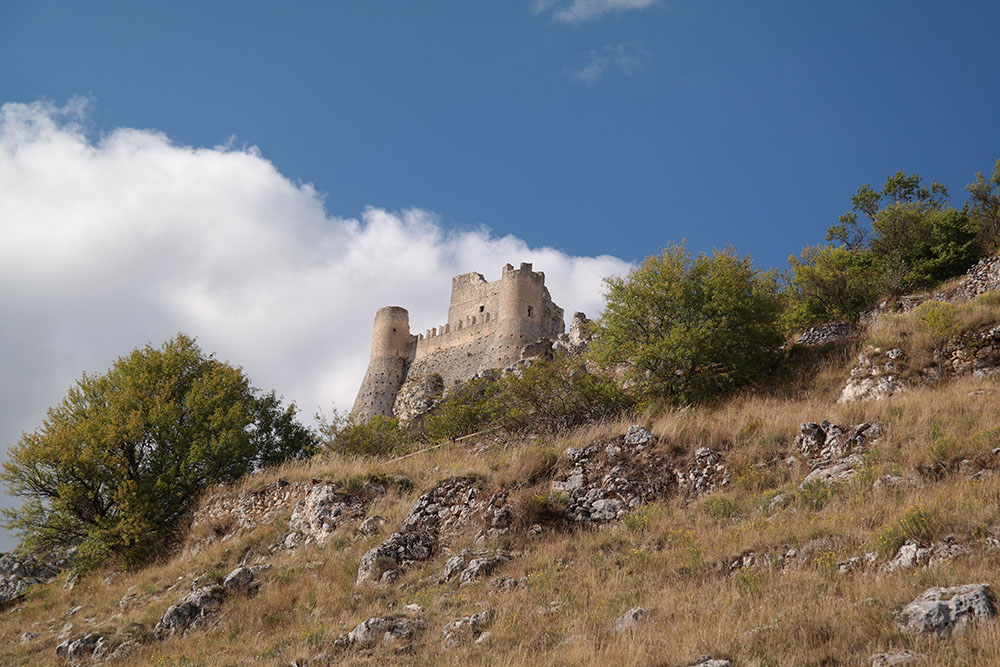 rocca calascio abruzzo